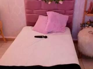 scarlett-collins from CamSoda is Freechat