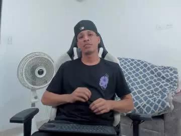 dave_skinnycum from Chaturbate is Freechat