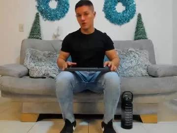 julian_wallace from Chaturbate is Freechat