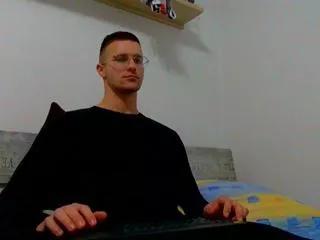 forest_nichols from Flirt4Free is Freechat