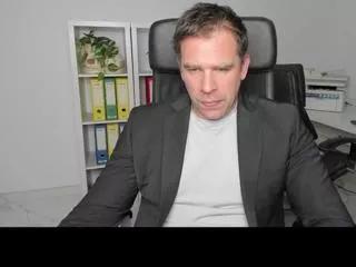 johny_stiff from Flirt4Free is Freechat