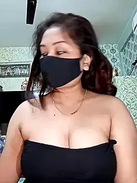 Cute-mona from StripChat is Freechat