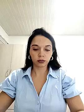 Dulcesm__ from StripChat is Freechat