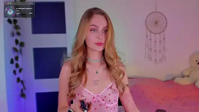 Kamila_icee from StripChat is Freechat