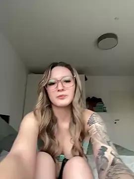 Masturbate to outdoor cams. Sweet cute Free Performers.