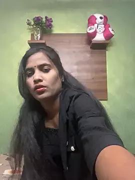 Lovely_Sweetyy from StripChat is Freechat