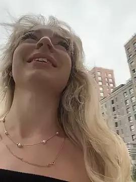 Masturbate to outdoor cams. Sweet cute Free Performers.
