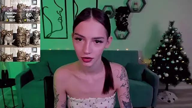 SophieCatty from StripChat is Freechat