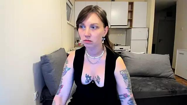 StacyTigerr from StripChat is Freechat