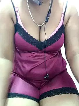 Tamilbigboobie from StripChat is Freechat