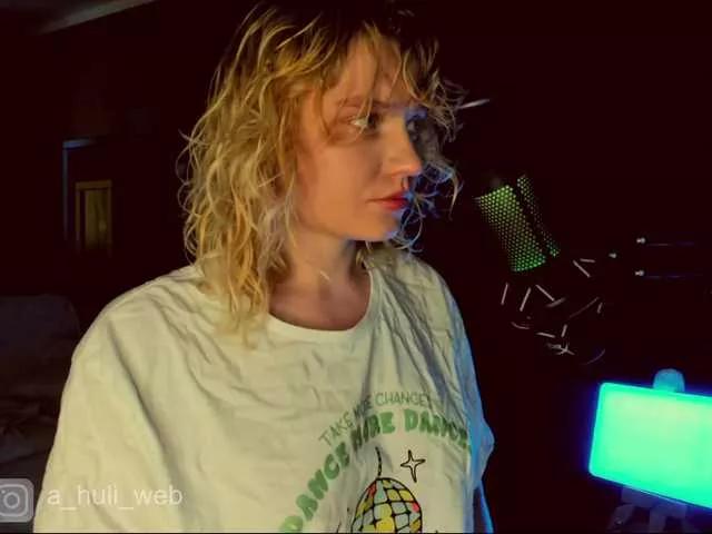 Offline A-Huli on BongaCams
