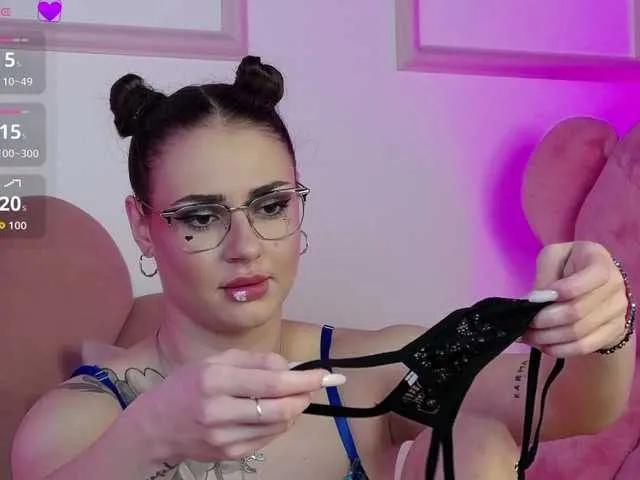 Offline AbbyWhite on BongaCams