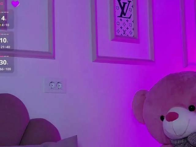 Offline AbbyWhite on BongaCams