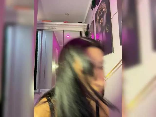 Offline Adel9 on BongaCams