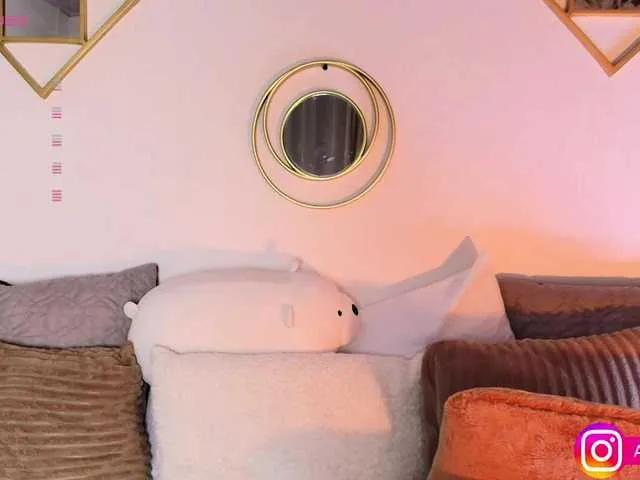 Freechat Aliceowenn on BongaCams