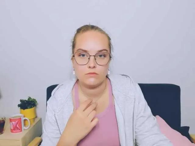Freechat AlicePretty69 on BongaCams
