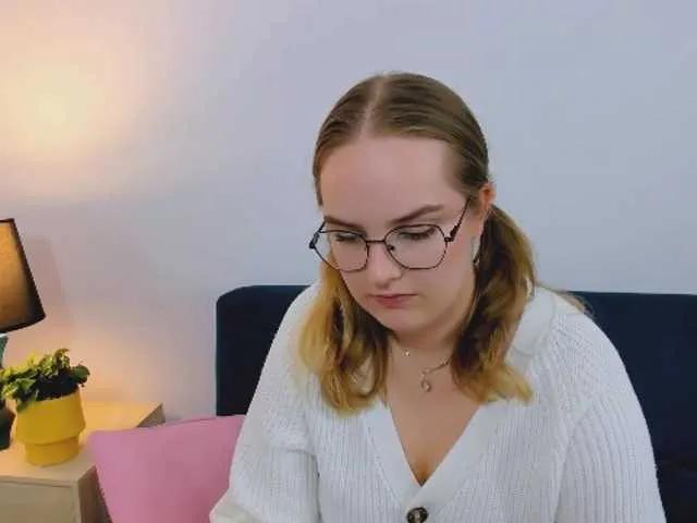 Freechat AlicePretty69 on BongaCams