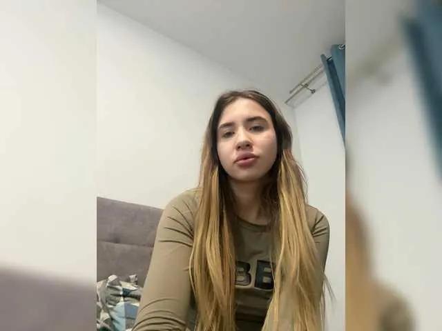 Offline alizii on BongaCams