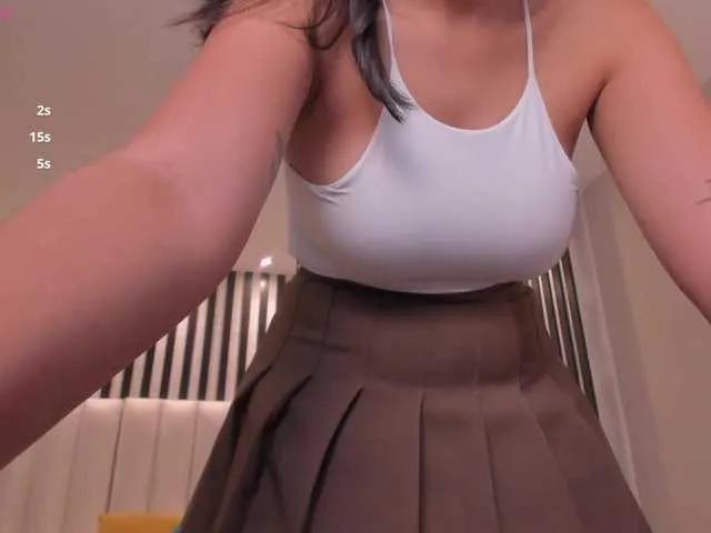 Offline AmbarJames on BongaCams