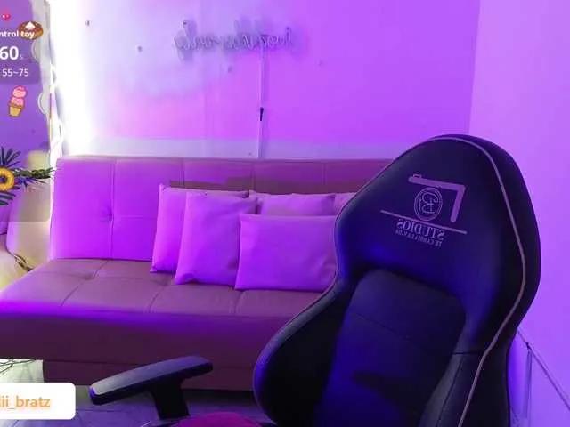 Ameliiaa-tay — that make me vibrate with love