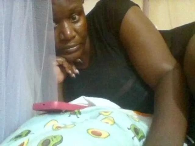 BoobieQueen on BongaCams 