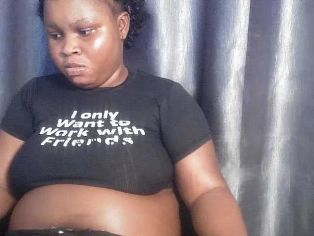 Freechat Creamyposh on BongaCams