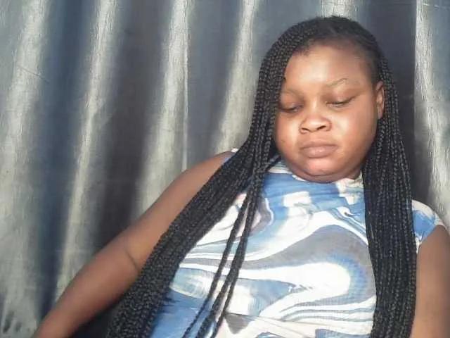 Freechat Creamyposh on BongaCams