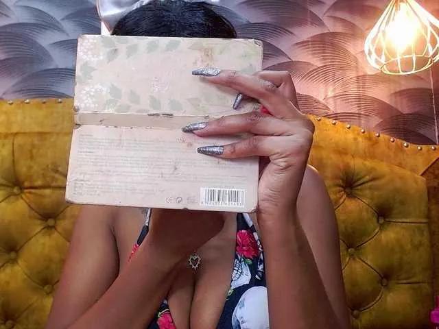 CrystalBrooke3x on BongaCams