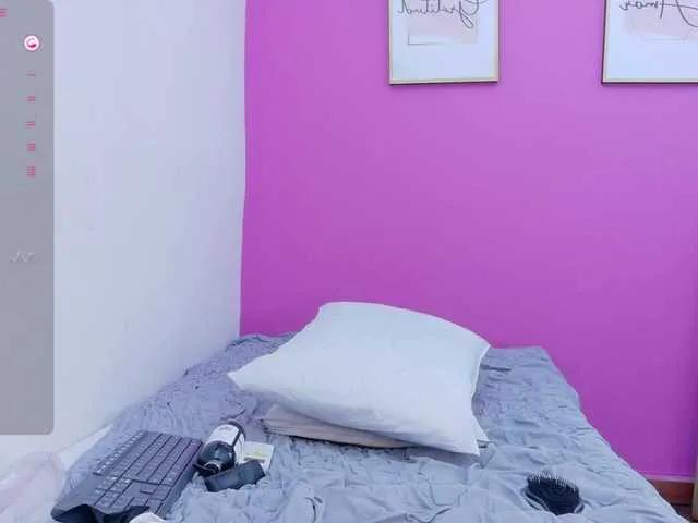 Freechat Daddyfavouritegirl on BongaCams