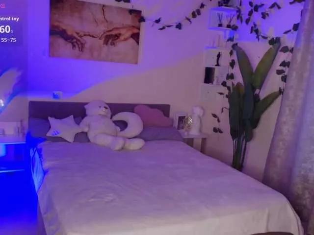 Offline Emily-relish on BongaCams