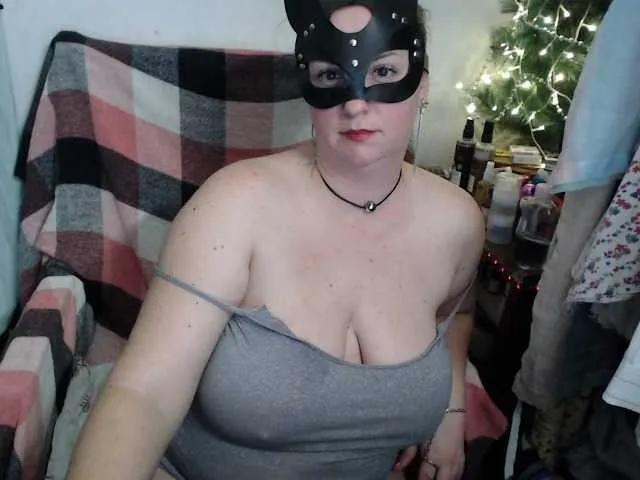 GoldenFisha — hard mens cock,dirty talk, big woman tits,