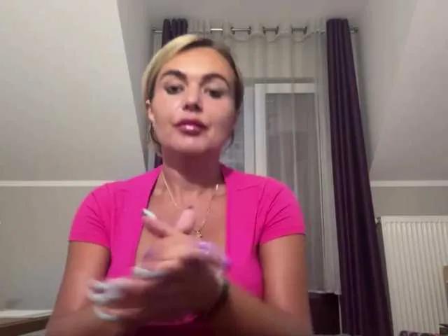 Offline JennyLUST on BongaCams