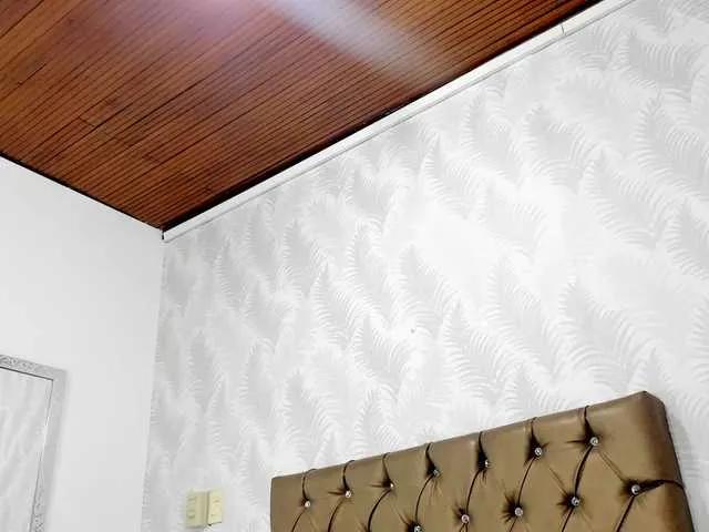 Freechat lunaeva23 on BongaCams