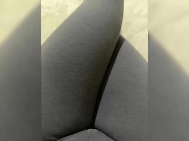 Madison01 on BongaCams