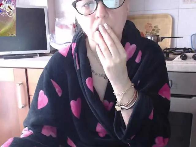 Freechat martachatte19 on BongaCams