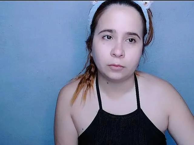 Offline Maxlayla on BongaCams