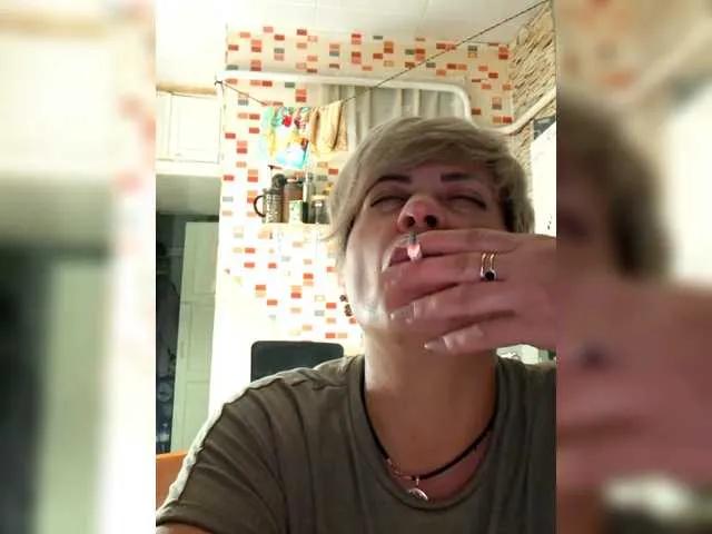 murr-kitty on BongaCams