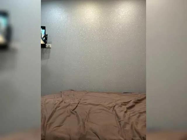 Freechat Pink-Lips on BongaCams