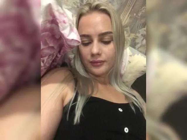 Freechat PrettyKatea on BongaCams