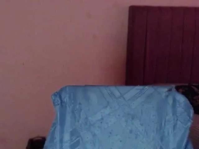 Freechat salmalopez on BongaCams