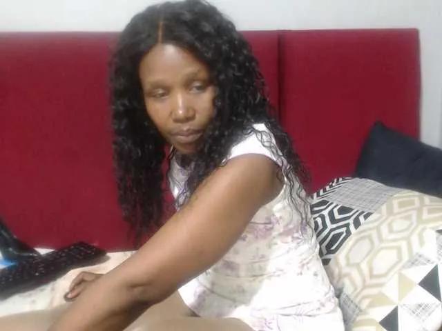 Freechat Sheila80 on BongaCams