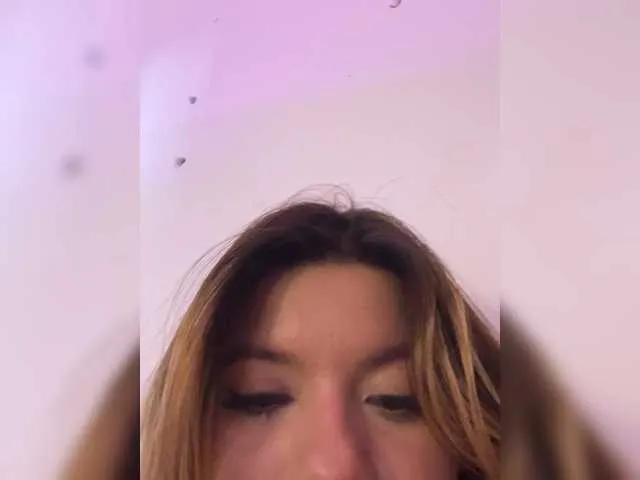 Sweet-emily1 on BongaCams