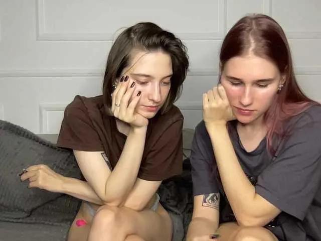 Offline yoursweettreats on BongaCams