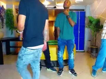 Freechat 1pushman on Chaturbate