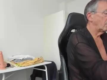 200gentleman on Chaturbate 