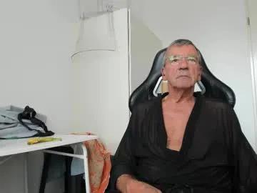 200gentleman on Chaturbate 