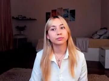 Freechat _golden_moon_ on Chaturbate