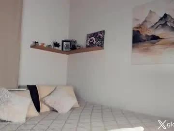 Freechat _golden_moon_ on Chaturbate