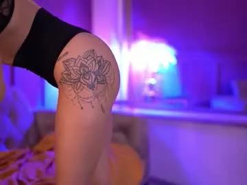 Freechat arinarhodes on Chaturbate