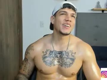 axel_taylor21 — Hi guys, welcome to my room <3 #lovense #cum #muscle #latino